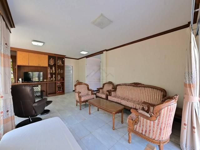 ให้เช่าบ้านเดี่ยว 2 ชั้น 80 ตรว. หมู่บ้านโฮมเพลส รามคำแหง 140 หลังมุม ใกล้ BTS น้อมเกล้า