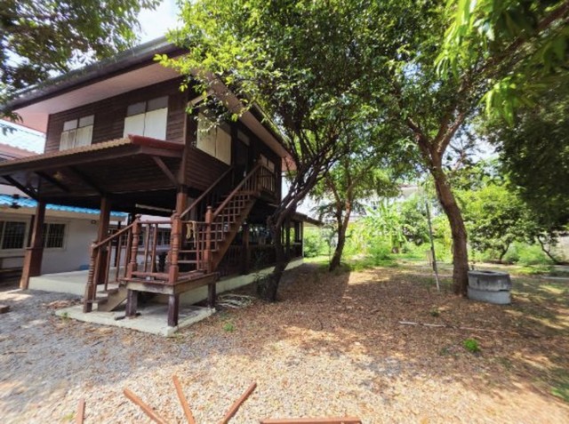 ให้เช่า ที่ดิน พร้อมสิ่งปลูกสร้าง ซอยวชิรธรรมสาธิต 43 บรรยากาศสงบ ร่มรื่น เหมาะทำ Nursing Home สปา กิจการเพื่อสุขภาพ