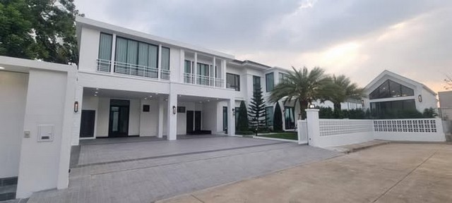 ให้เช่าหรือขาย คฤหาสน์ สุดหรู พร้อมสระว่ายน้ำส่วนตัว เพอร์เฟค มาสเตอร์พีซ สุขุมวิท 77 ใกล้สนามบินสุวรรณภูมิ