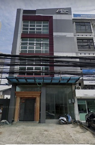 ขายอาคารพาณิชย์ริมถนนรามอินทรา แนวรถไฟฟ้าสีชมพู ตกแต่งพร้อมดำเนินธุระกิจ อาคารโดดเด่น ใกล้ห้างแฟชั่นไอซ์แลนด์