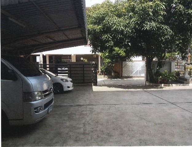 ให้เช่าอาคารสำนักงาน-อาคารจำนวน2อาคารพร้อมลิฟต์โดยสาร ถนนสุขุมวิท71 ซอยปรีดีพนมยงค์ ที่จอดรถกว่า 12คัน