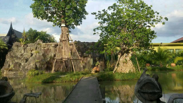 ขายถูกที่ดินทำเลทองพร้อมบ้าน 12 หลัง+เรือนไทย 1 หลัง รังสิตคลอง7 เนื้อที่ 3-0-85 ไร่ ขายยกแปลง 35 ล้าน ธัญบุรี ปทุมธานี