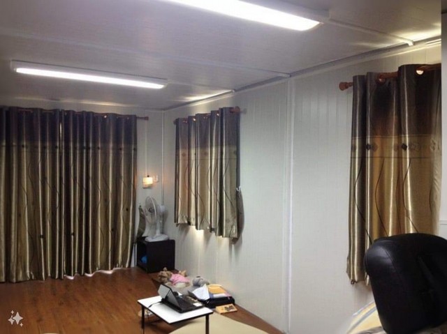 ขายบ้านพร้อมที่ดิน 100ตารางวา 2 ห้องนอน พร้อมอยู่ ซอยยิ้มสยาม เขตหลักสี่ กรุงเทพฯ