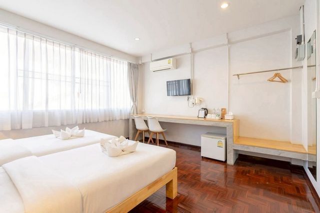 ให้เช่า 35,000 บาท/เดือน ทาวน์เฮ้าส์ 2 ชั้น ทำเลทอง #หลังวัดพระสิงห์ - Old Town เชียงใหม่ ทำ #Airbnb ได้