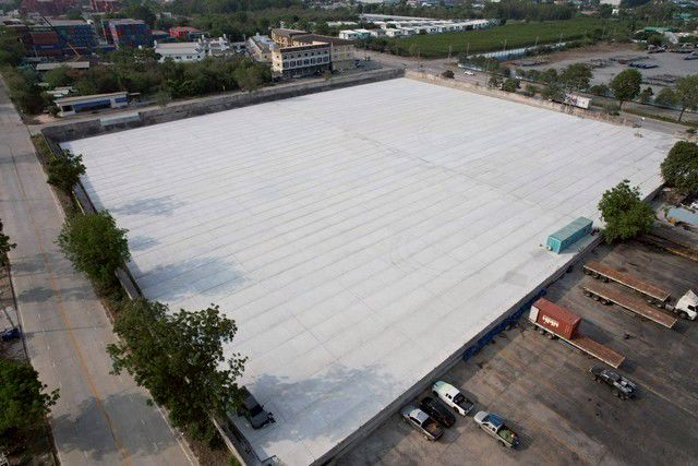 ให้เช่าพื้นที่สำหรับทำลาน หัวลาก จอดตู้คอนเทนเนอร์ 13 ไร่ พร้อมใบอนุญาติ  อำเภอศรีราชา ชลบุรี