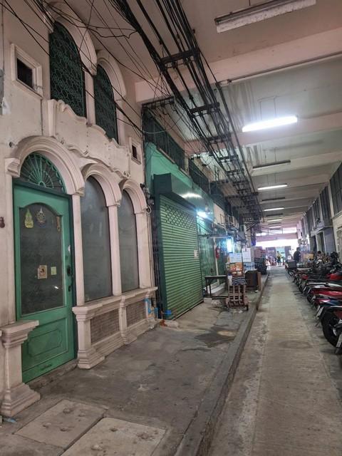 ให้เช่าตึกแถว 2 ชั้น 100 ตรม. ย่านพระนคร เกาะรัตนโกสินทร์ ตึกสไตล์โรมัน ใกล้ MRT สามยอด