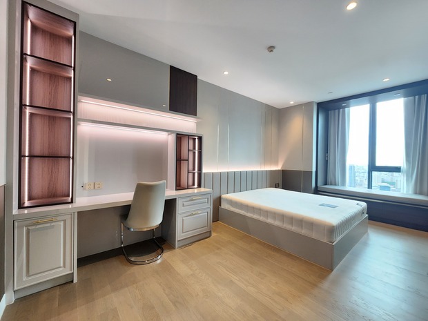 Spacious 4-Bedroom Condo for Rent at Supalai Icon Sathorn – High Floor with Stunning View