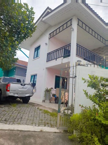 ขายบ้านเดี่ยว 2 ชั้น สไตล์โมเดิร์น แหล่งชุมชนหนองไม้แก่น พัทยา ชลบุรี FP-H0772 