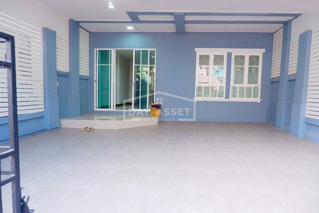 ขายทาวน์เฮ้าส์ 2 ชั้น หมู่บ้านปิยวรารมย์ คลอง 4  เนื้อที่ 24 ตร.ว. ขายเพียง 2,190,000 ล้านบาท