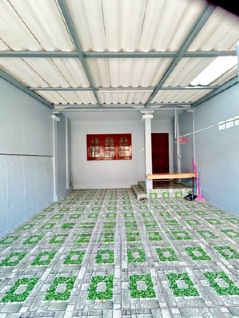 ม.เกษมบัณฑิต ร่มเกล้า 100 ม. ให้เช่า ทาวน์เฮาส์ 2 ชั้น 21 ตร.วา. 161ตร.ม.รามคำแหง MRT มีนบุรี 1กม.  3นอน 2 น้ำ ตลาดมีนบุรี 1 1.6 กม