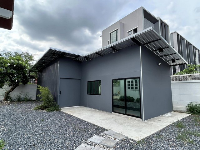 HR2549ให้เช่าบ้านเดี่ยว เนื้อที่ 208 ตรว.ย่านลาดพร้าว ใกล้มหาวิทยาลัยเซนต์จอห์น ใกล้MRTพหลโยธิน