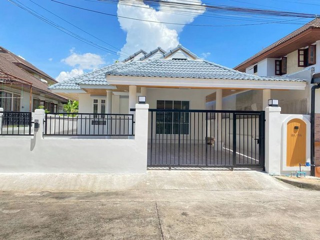 ขายบ้านเดี่ยว ตกแต่งใหม่ ถนนเก้ากิโล มบ.สุขกมล การ์เด้นท์ฮิลล์ ศรีราชา TP-H1350