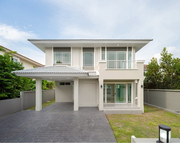 บ้านเดี่ยว  รีโนเวทใหม่ บ้านสีวลี ปิ่นเกล้า-สาทร ติดถนนราชพฤกษ์ หลังริม สไตล์โมเดิร์น หรูหรา ด้วยวัสดุเกรดพรีเมี่ยม 