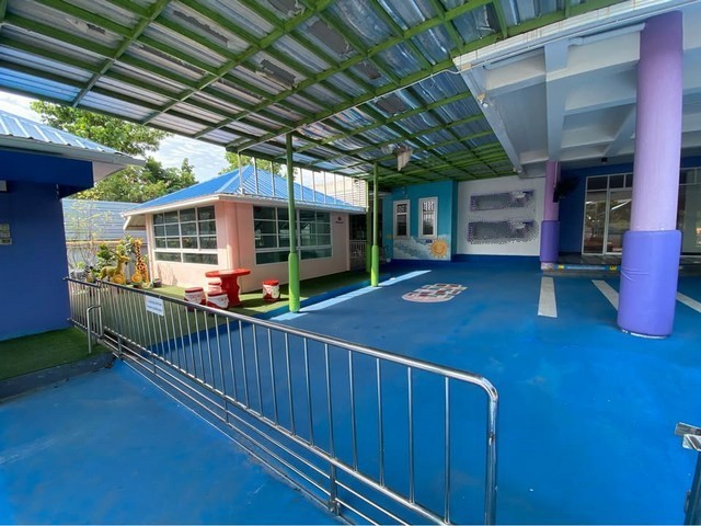 ให้เช่าอาคาร11 ห้องนอน 5 ห้องน้ำ จอดรถได้ 10-15 คัน ย่านบางแวก ภาษีเจริญ เนื้อที่ 1 ไร่ 24 ตรว. พื้นที่ใช้สอย 500 ตารางเมตร