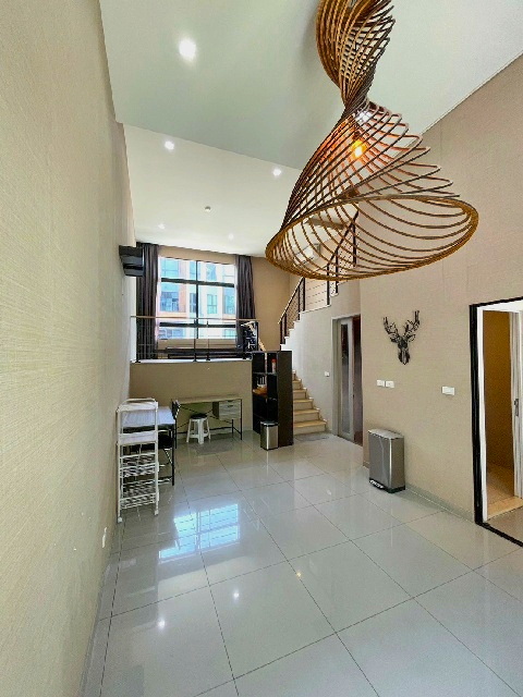 ลาดพร้าว71 เดอะแจส วังหิน 1.2 กม. ให้เช่าทาวน์โฮม 3.5 ชั้น 262 ตร.ม.22 ตร.วา. 3-4นอน รร. สตรีวิทยา2 MRTภาวนา 3กม.4น้ำ 4แอร์