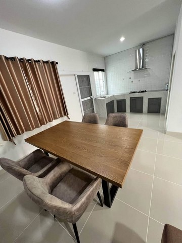 ให้เช่าบ้านเดี่ยว  ถนนศรีวารี ต.บางโฉลง  สไตล์บ้านแฝด หลังมุม หมู่บ้านนิรันดร์วิลล์ 12 เดอะทรี ม.หัวเฉียว-สุวรรณภูมิ