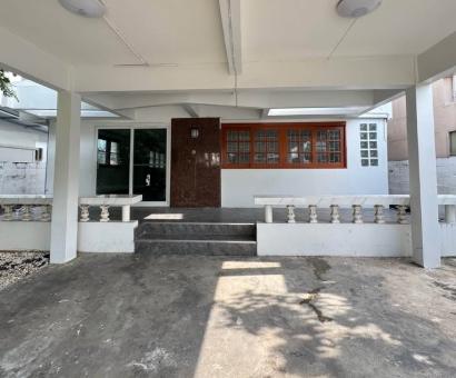 ให้เช่าบ้านเดี่ยว 2 ชั้น 90 ตรว. เมืองทอง 2 โครงการ 3 ซ.พัฒนาการ 53 ใกล้สวนหลวง ร.9