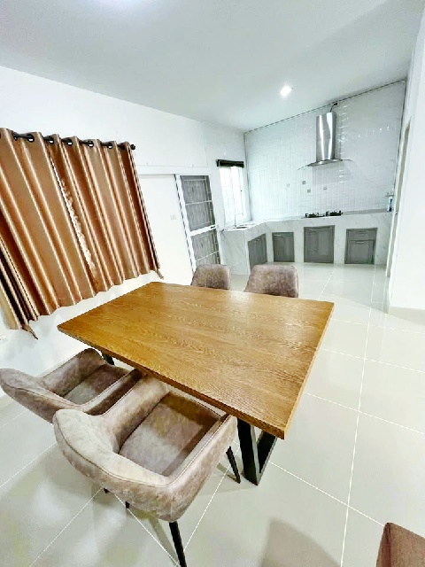 ม.หัวเฉียว4กม. 3นอน  ถ.วัดศรีวารีน้อย APL สุวรรณภูมิ5กม. บ้าน 2ชั้น ใหม่ หลังมุม 56 ตร.วา.230 ตร.ม.2 น้ำ