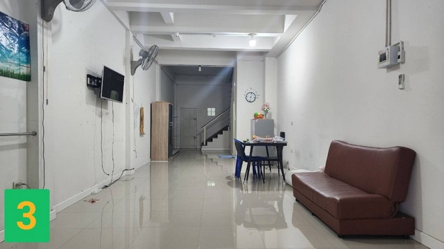 ขายอาคารพาณิชย์ 3.5 ชั้น ทำเลทอง ถนนรังสิต-นครนายก ย่านชุมชน เหมาะทำธุรกิจ ที่อยู่อาศัย