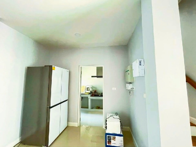 แอร์พอร์ต 4 กม.เซนโทร 4นอน รักสัตว์ รพ.จุฬารัตน์ 9  แม็คโคร บางพลี 2 กม.ให้เช่าบ้านเดี่ยว 2ชั้น 50ตร.วา.200ตร.ม.บางนา-กิ่งแก้ว 3 น้ำ