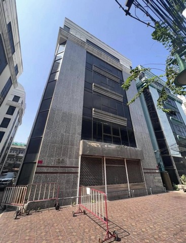 ให้เช่าสำนักงาน 7 ชั้น ตึกติดถนนใหญ่ ติดป้ายรถเมล์ ประจำทางแยกกรุงธนบุรี ใกล้ BTS กรุงธนบุรี