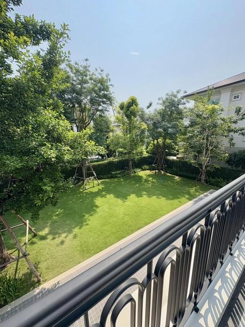 ขายบ้านเดี่ยว 3 ชั้น 207.6 ตรว. คริสตัล โซลานา หมู่บ้านระดับ 6 ดาว ย่านเอกมัย-รามอินทรา ใกล้ CDC