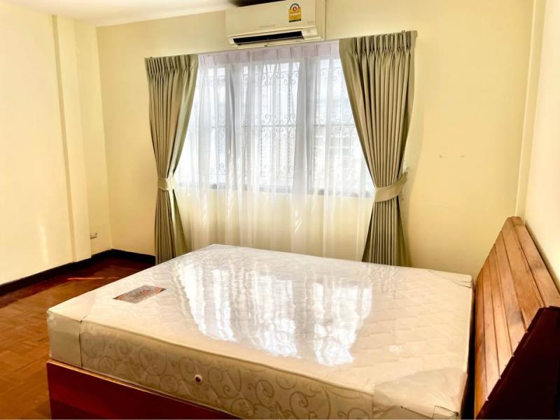 ให้เช่าทาวน์โฮมสวย2ชั้น 18วา2นอน2น้ำ บางนาตราด ข้างตึกเนชั่น