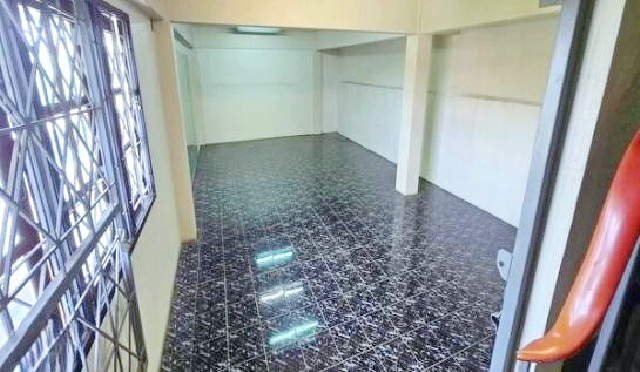 ไทวัสดุ นครปฐม 600ม. แม็คโคร 1กม.ให้เช่าอาคารพาณิชย์ 3.5 ชั้น 2 คูหาทะลุกัน 32 ตร.วา.400 ตร.ม.ติดถนนใหญ่  3 นอน