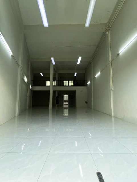  บรม MRTพุทธมณฑลสาย2 2.7 กม.ให้เช่าอาคารพาณิชย์ 3.5 ชั้น 1.5คูหา สาย3 500 ตร.ม.32 ตร.วา.ติดถนนใหญ่ รถไฟศาลาธรรมสพน์ ศาลายา 2กม. 2 นอน  