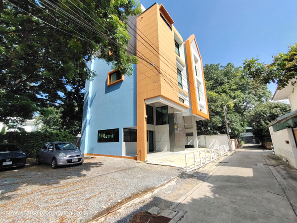 โฮมออฟฟิศใหม่4ชั้น 90 วา 6นอน6น้ำแอร์เฟอร์ ครบถนนรัชดา วงศ์สว่าง