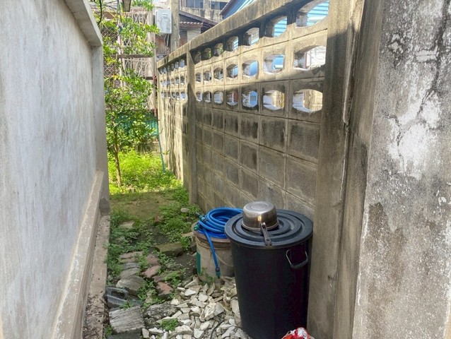 93757 - ขายที่ดินพร้อมสิ่งปลูกสร้าง 42 ตรว.นนทบุรี พิบูลสงคราม