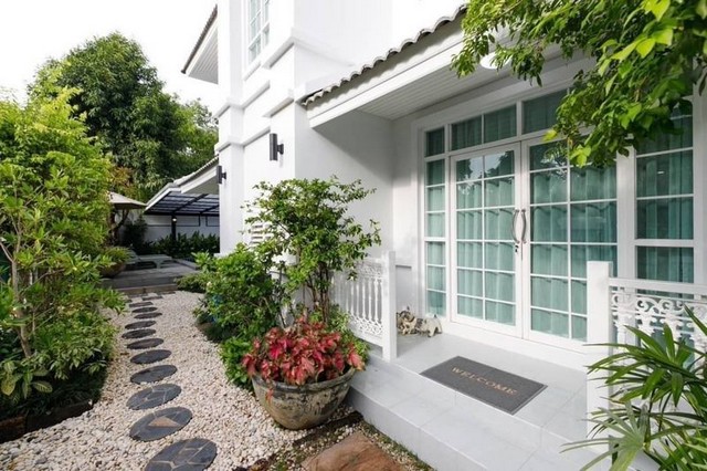 พูลวิลล่าสวย 2 ชั้น บ้านฟ้าหลวง ต้นเปา สันกำแพง