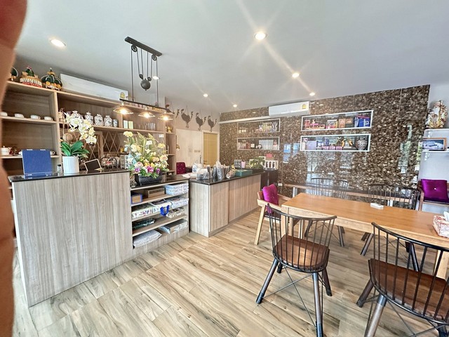 โฮมออฟฟิศ 3ชั้น เปิดคาเฟ่ร้านอาหารได้ ทำโฮมออฟฟิศได้ ทำเลดี ใกล้อมตะฯ ใกล้เมือง