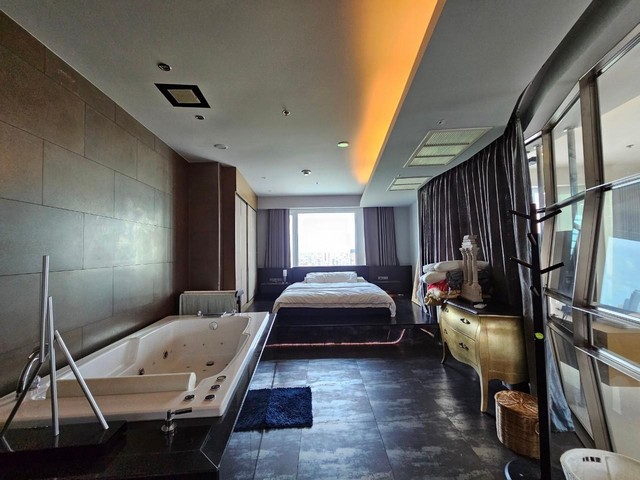 คอนโดบ้านราชประสงค์ ห่าง bts ราชดำริ เพียง 200 เมตรขายพร้อมเฟอร์นิเจอร์มีส่วนกลางครบครัน