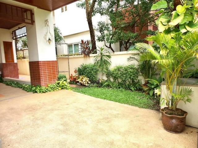 HR 6045 ให้เช่าบ้านเดี่ยว 2 ชั้น สุขุมวิท 105 ซอยลาซาล เฟอร์พร้อมอยู่ ใกล้ MRT ศรีลาซาล ใกล้นานาชาติบางกอกพัฒนา