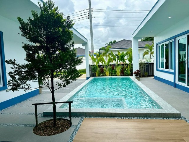 บ้านเดี่ยวสร้างใหม่สไตล์นอดิก และสระว่ายน้ำส่วนตัว ตกแต่งพร้อมเข้าอยู่