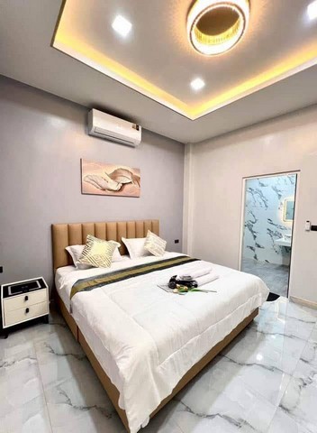 ขายพูลวิลล่าขายพร้อมผู้เช่าสัญญา 3 ปีใกล้เทศบาลนาจอมเทียน อำเภอสัตหีบ  จังหวัดชลบุรี