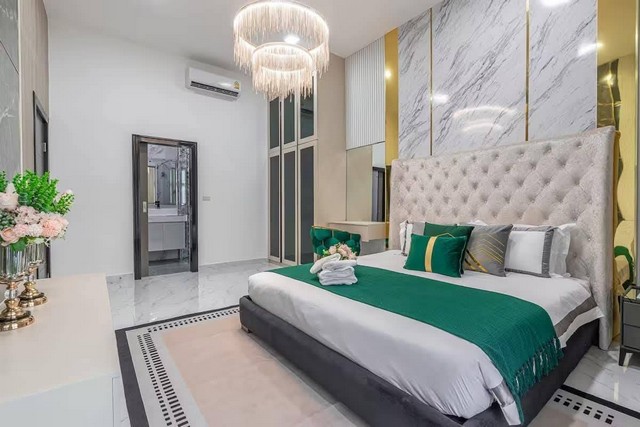 ขายพูลวิลล่า ใกล้จอมเทียน  ใกล้วอคกิ้งสตรีท ตำบลหนองปรือ อำเภอบางละมุง  จังหวัดชลบุรี