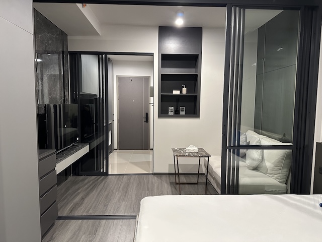 Ideo Sukhumvit Rama 4 quiet safe private 22nd floor BTS Phra Khanong