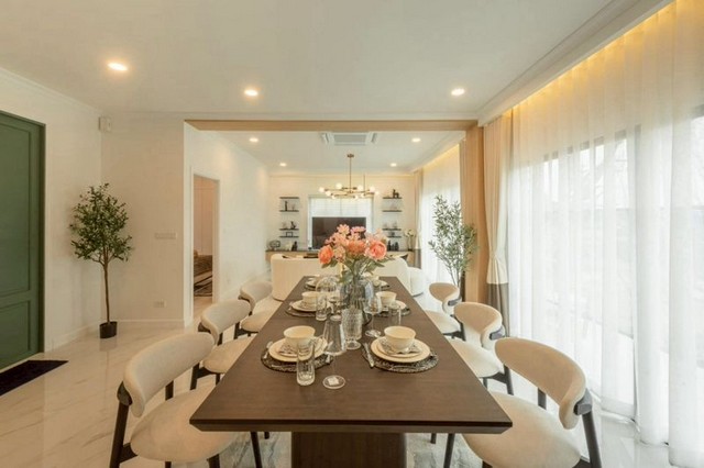 บ้านเดี่ยว 2 ชั้น สไตล์โมเดิร์น บ้านในโครงการ หารแก้ว หางดง