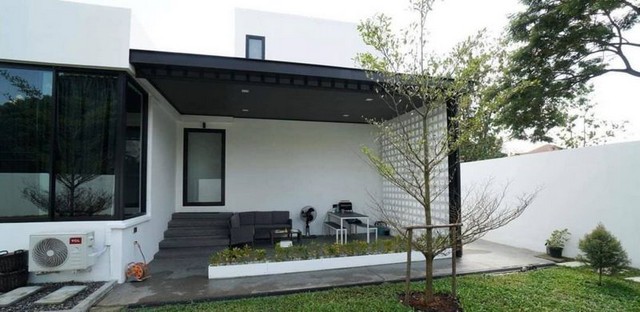 ลดราคาขายบ้านเดี่ยว 2 ชั้น สไตล์โมเดิร์น พร้อมเฟอร์ สารภี