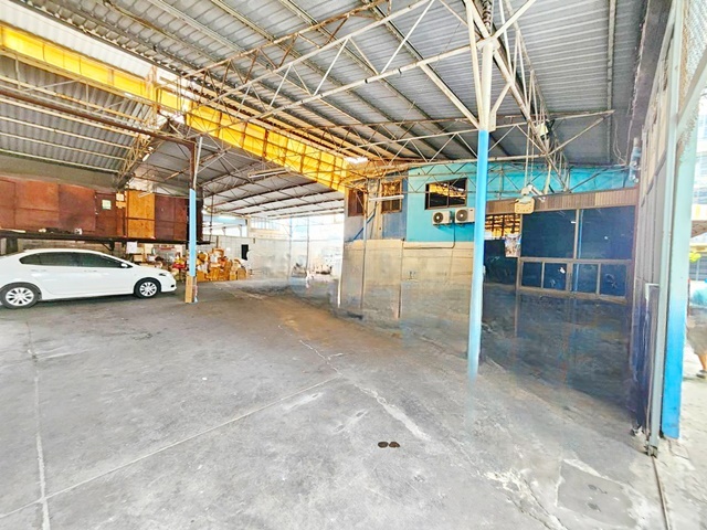 ตลาดน้อย สัมพันธวงศ์ 196 ตรว.ท่าเรือข้ามฟากสี่พระยา MRTหัวลำโพง360ม. ให้เช่าโกดัง ย่านกลางเมือง เจริญกรุง 25-35   782 ตรม. 4นอน แอร์ 1ตัว