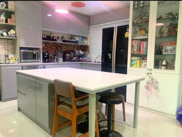 ไลฟ์ บางกอก บูเลอวาร์ด รามอินทรา65 บ้านเดี่ยว หลังมุม ติดถนนเมน ต้นโครงการ ติดรถไฟฟ้าสีชมพู