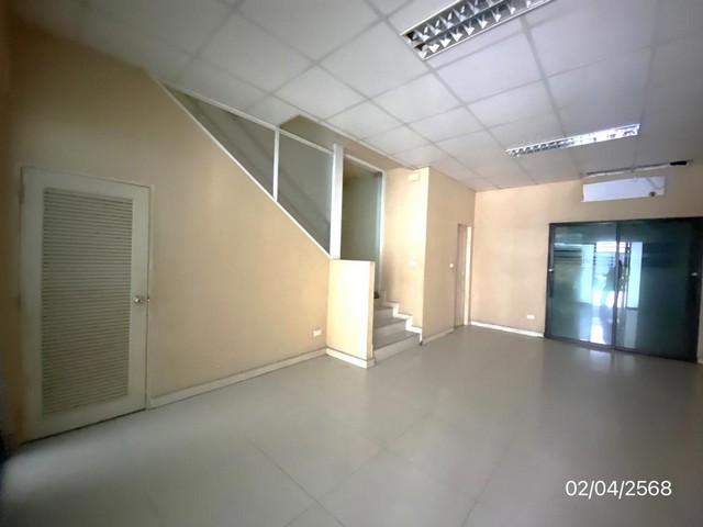 ขายอาคารสำนักงาน 4 ชั้นหมู่บ้าน เนอวานา พาร์ค สุขุมวิท 77 อ่อนนุช ประเวศ กทม