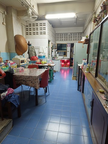 ขายอาคารพาณิชย์ 3 ชั้น สุขุมวิท 22 16 ตร.วา ติดห้างเอ็มสเฟียร์ ทำเลทอง