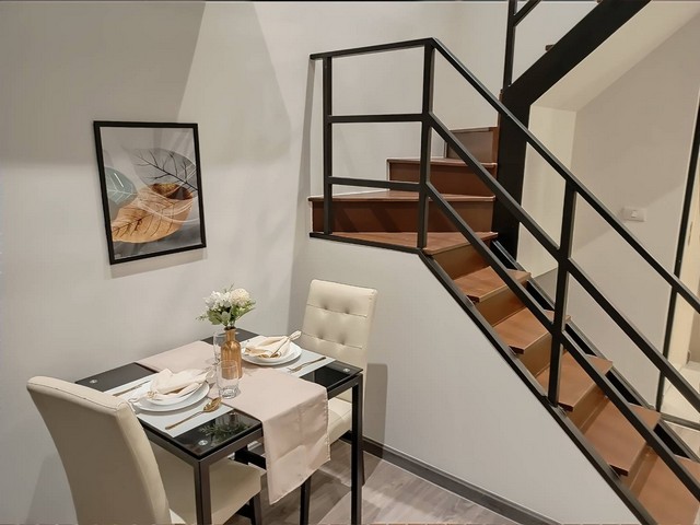 ขายพร้อมผู้เช่า คอนโด The Collec Ratchada32 ขนาด 49 ตรม 2ชั้นเพดานสูง ย่านรัชดาแหล่งคนเมือง