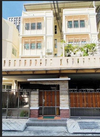 HR2569ให้เช่าทาวน์โฮม 4 ชั้น มีดาดฟ้า เนื้อที่ 57.8 ตรว.ใกล้BTS บางจาก เหมาะอยู่อาศัยหรือทำออฟฟิศ