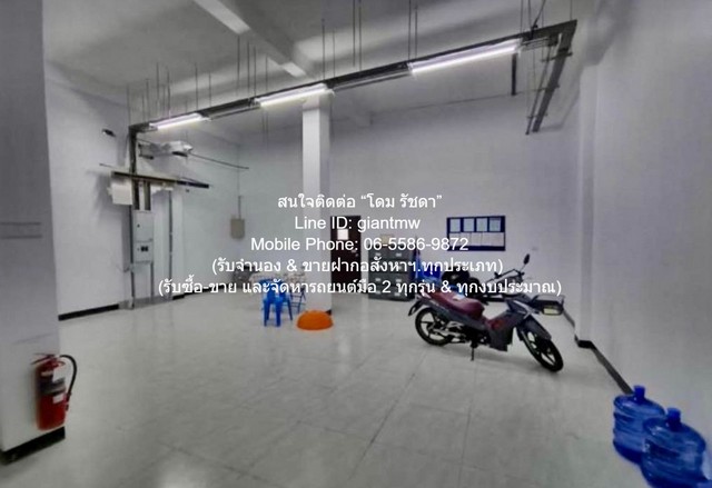 ขายพร้อมผู้เช่า อาคารสำนักงาน 4.5 ชั้น (มีชั้นลอย) มี 2 คูหาติดกัน ติดถนนพัฒนาการ 54 ตร.ว. ราคา 24 ล้าน