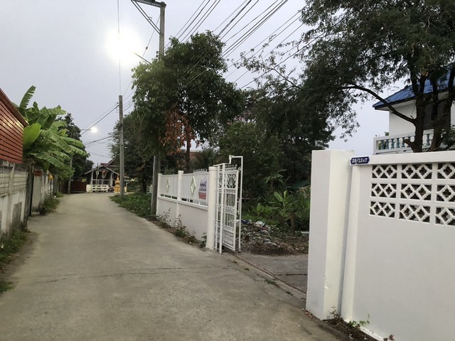 ทำเลเงื่อนไขซื้อขายสิ่งสำคัญ บ้านปูน 1 ชั้น ต.บางเลน อ.บางใหญ่ 100 วา แหล่งเจริญ  นนทบุรี เนื้อที่ ราคาคุยได้ค่ะ