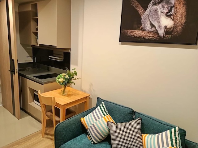 Oka Haus Sukhumvit 36 ​​Private comfortable quiet 23rd floor BTS Thonglor